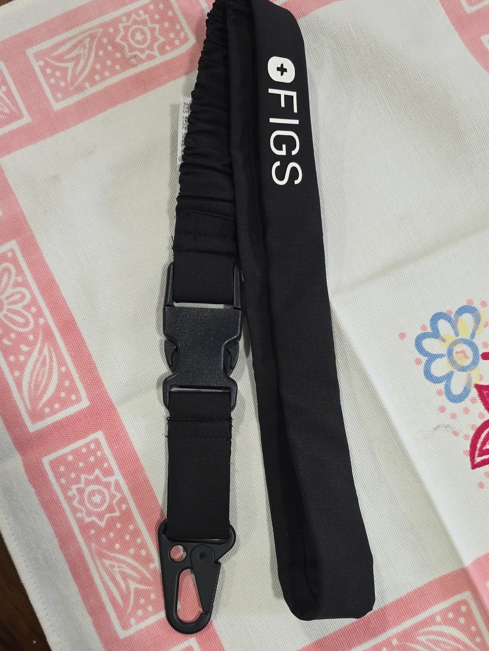 BLACK FIGS LANYARD